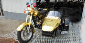 アカン警察　撮影現場にて